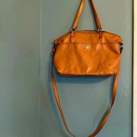 Margot NY brown leather shoulder/crossbody combo - front pockets - gold hardware - Picture 1 of 11